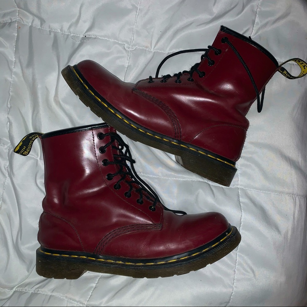 🖤Cherry Red 1460 Dr. Martens🖤